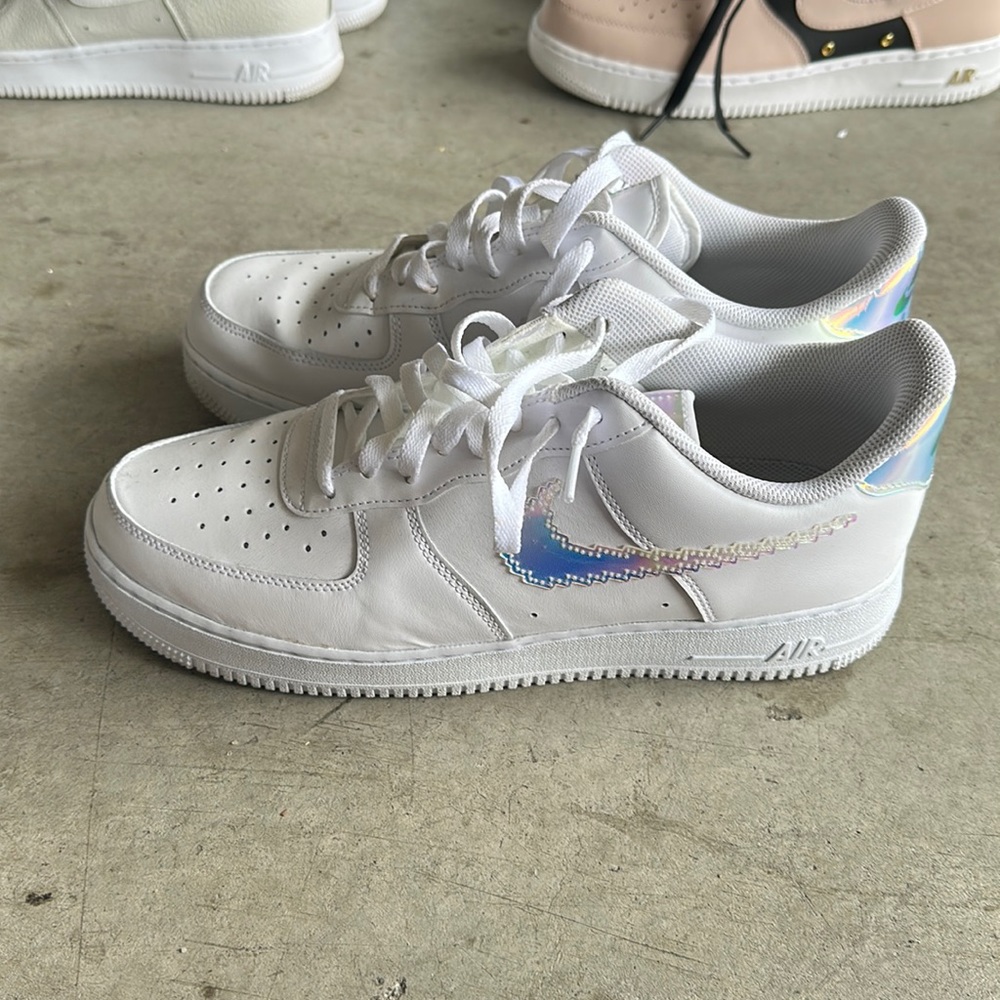Clean Nike AF1s with digital swoosh. Size 11 men’s